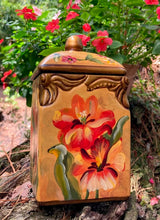 Load image into Gallery viewer, Ceramic Tulip Box With Lid | Painted Flower Box| Decorative Flower Container | Wedding Gift | House Warming Gift | Hand Painted Ceramic